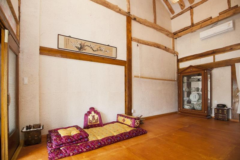 The Hanok image