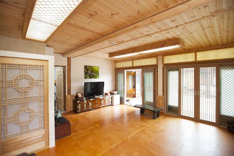 The Hanok image