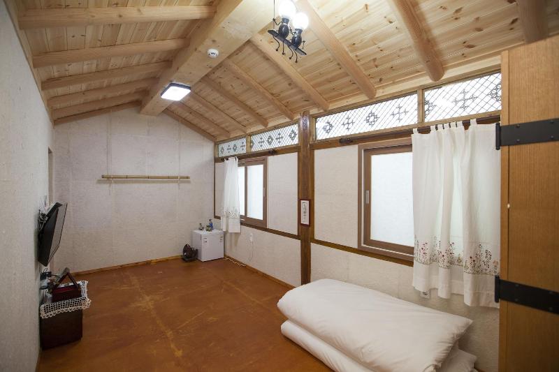 The Hanok image