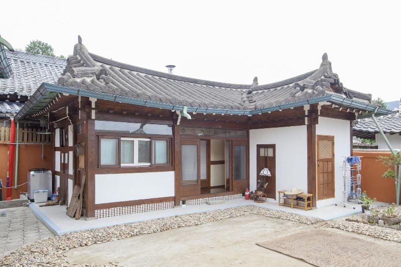 The Hanok image