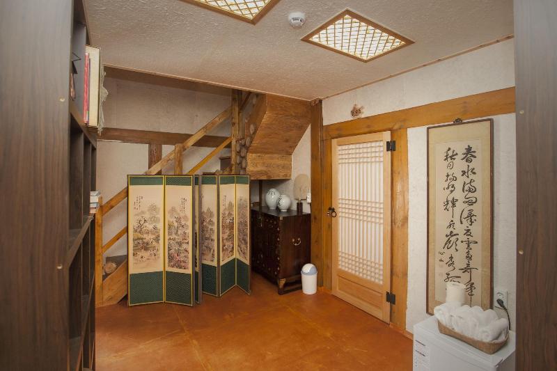 The Hanok image