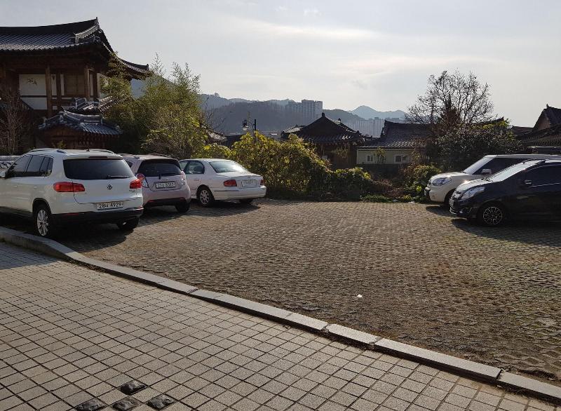 Jeonju Gwigeoraesa Hanok Stay image