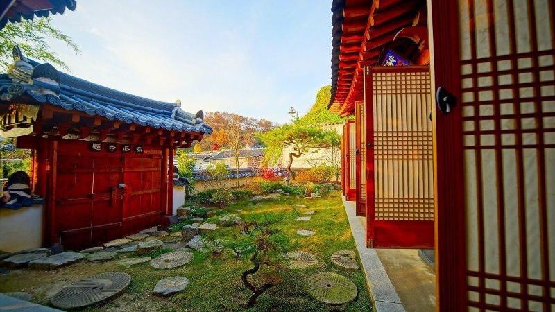 Jeonju Gwigeoraesa Hanok Stay image