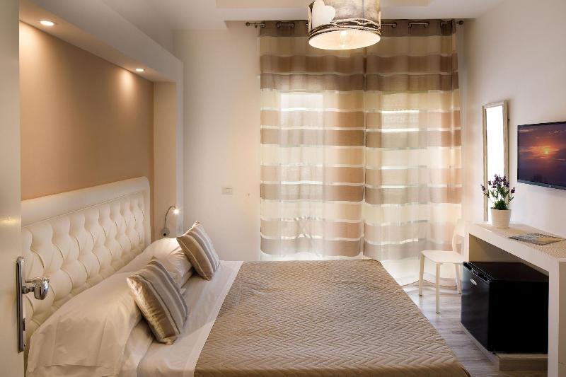 Sorrento Comfort Rooms image