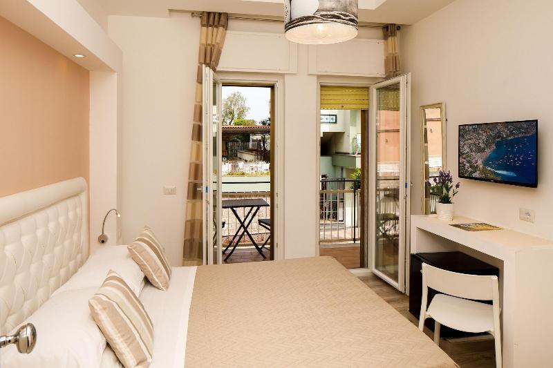 Sorrento Comfort Rooms image