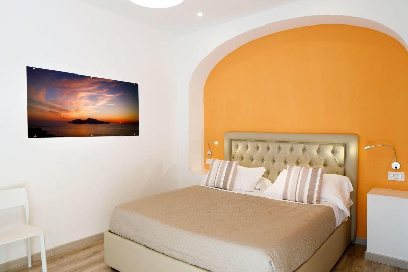 Sorrento Comfort Rooms image