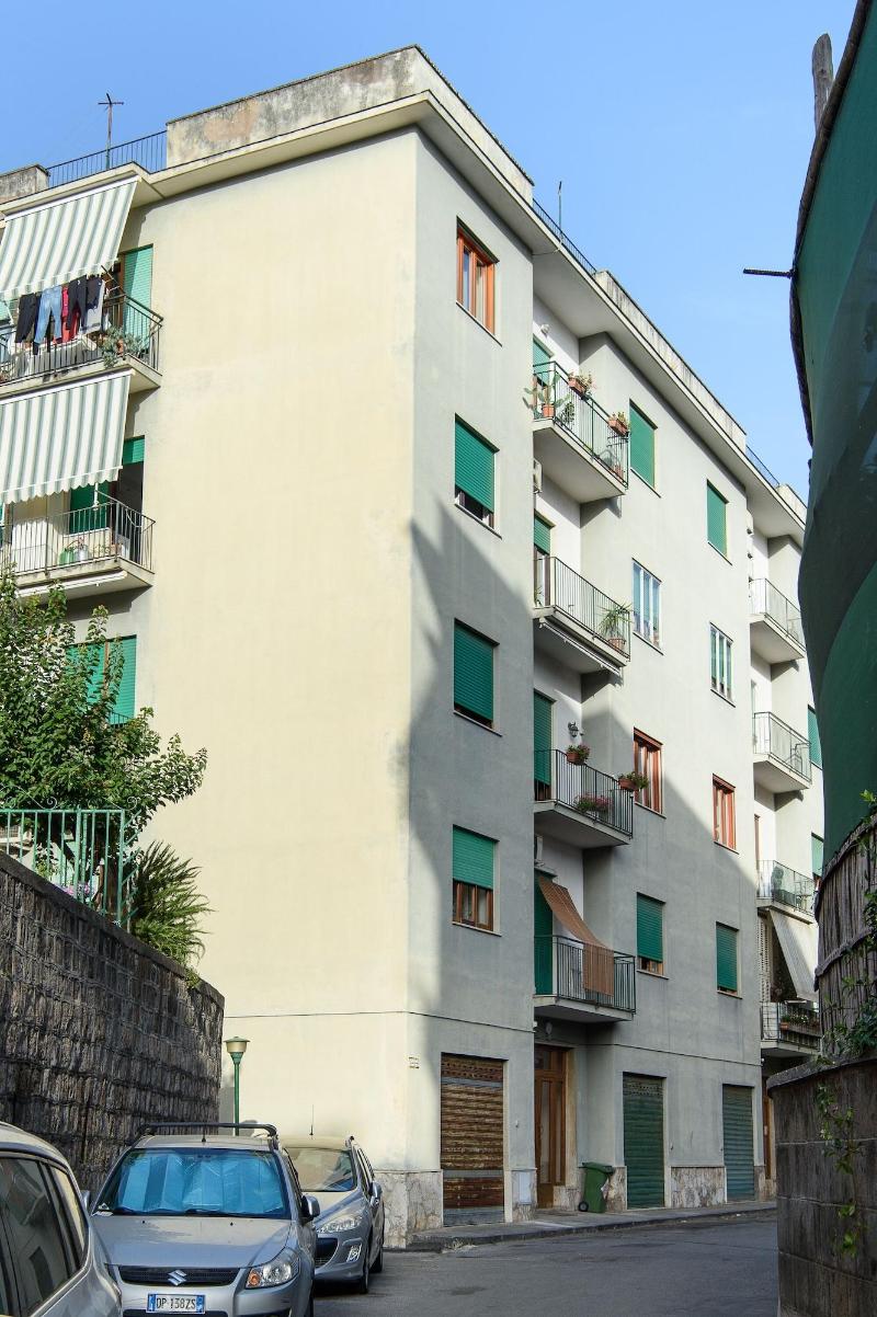 La Maison Des Tout Le Monde image