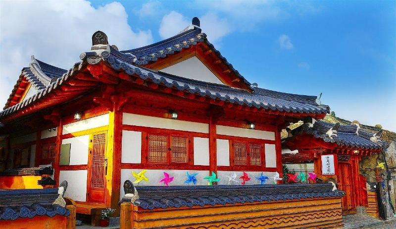 Beautiful House Hanok Stay image