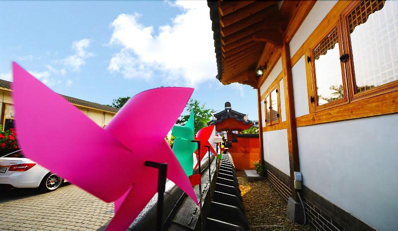 Beautiful House Hanok Stay image
