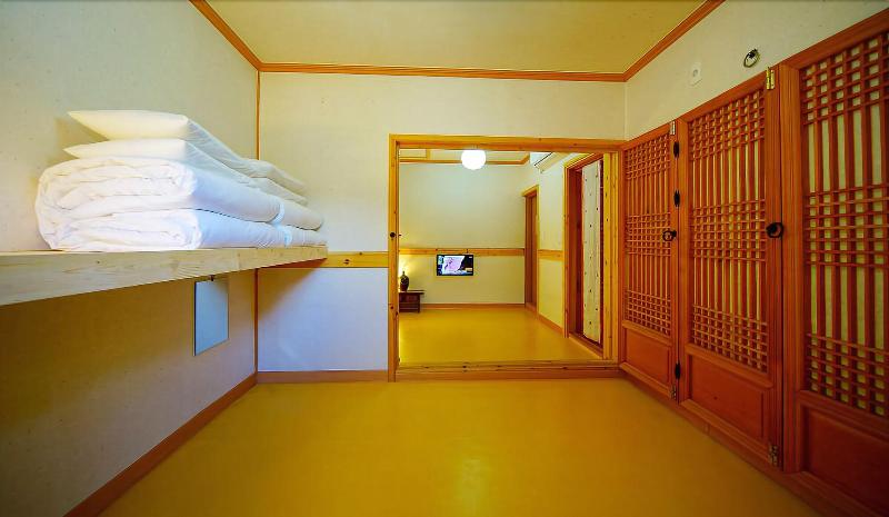 Beautiful House Hanok Stay image