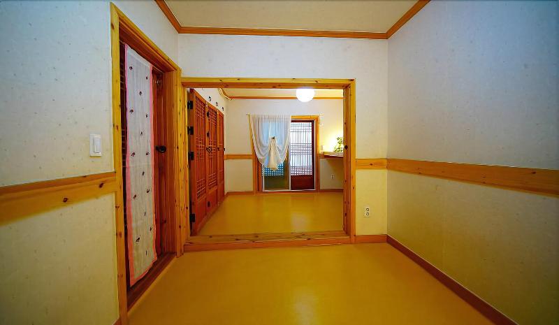Beautiful House Hanok Stay image