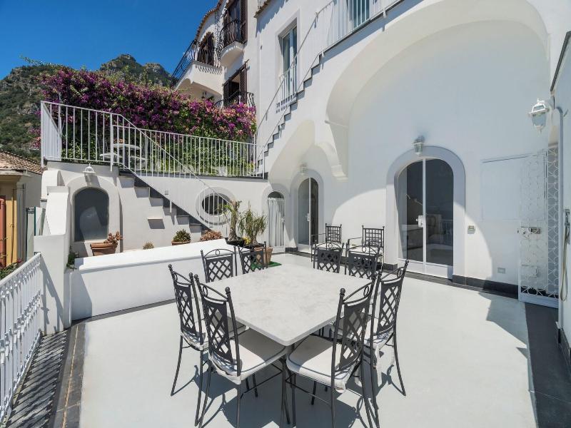 Villa Magia image