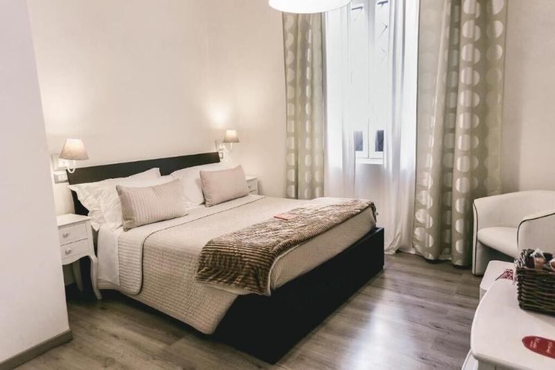 Angolo Di Roma image
