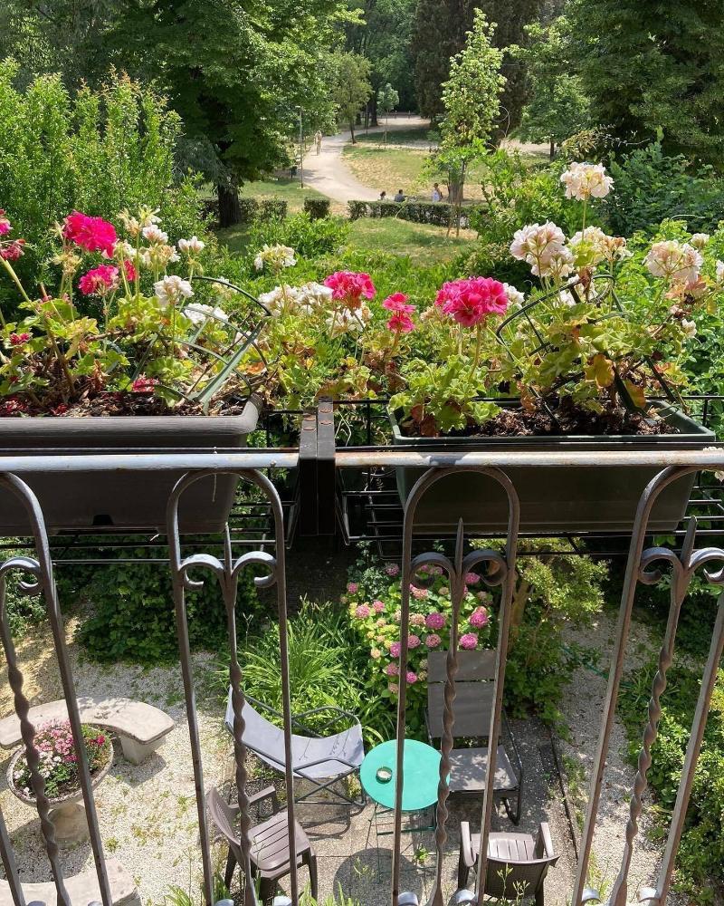 Il Giardino nel Parco R&B image