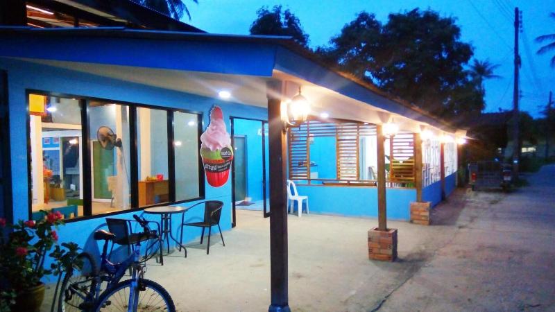 Koh Mook Hostel — general view