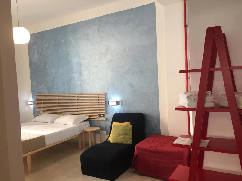 Roma Art Rooms image