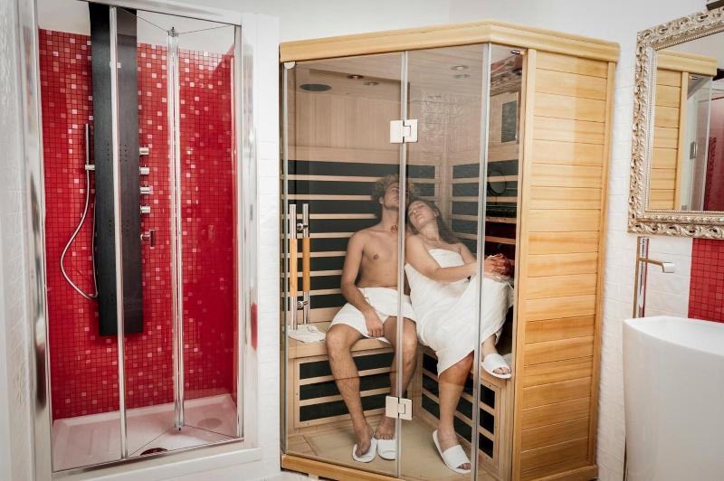Two Chic Guesthouse image
