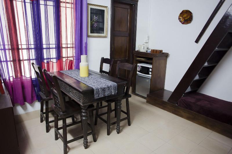 Nq Vintage House image