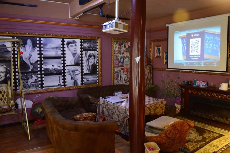 Dengba International Hostel Fenghuang — photo 4
