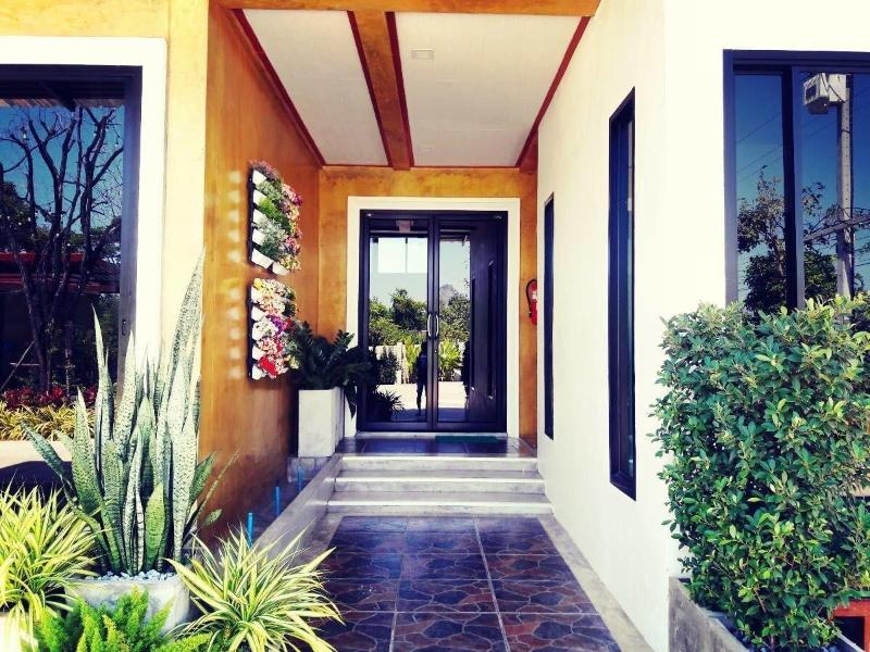 Oasis Resort image
