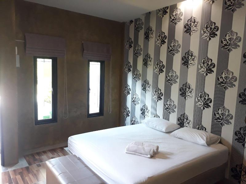 Oasis Resort image