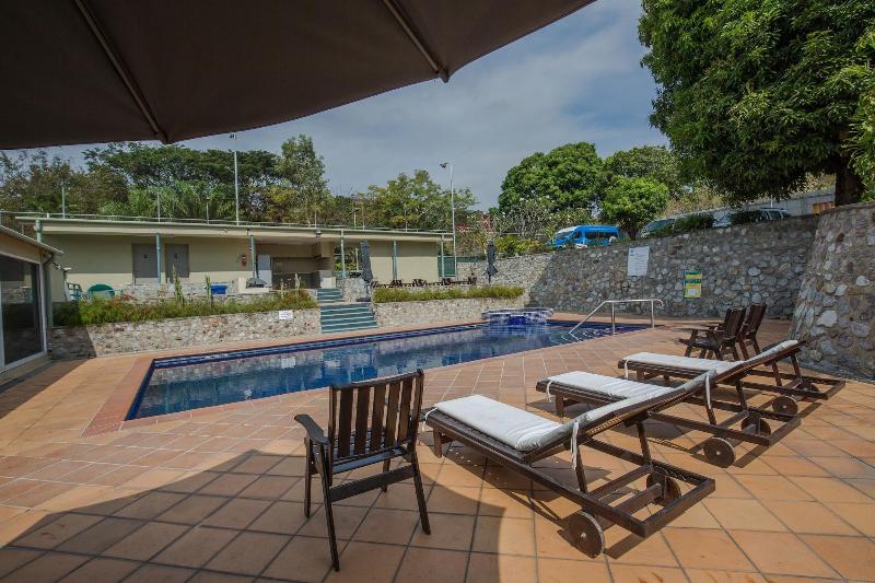 Gateway Hotel image