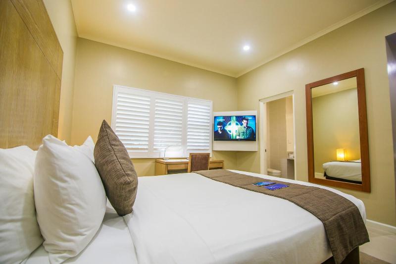 Gateway Hotel image