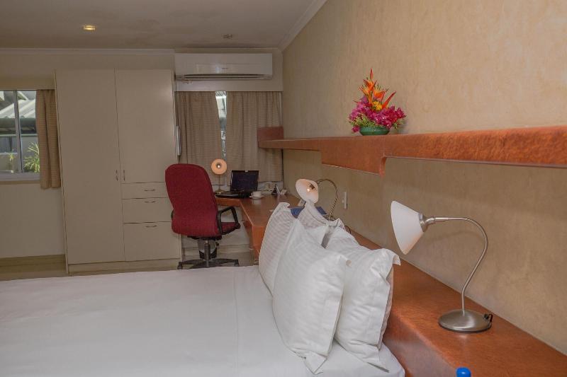 Gateway Hotel image