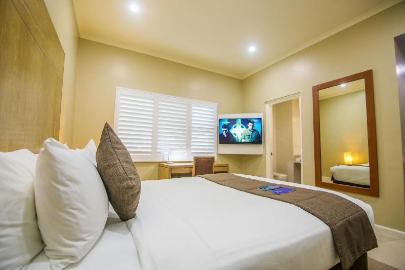 Gateway Hotel image
