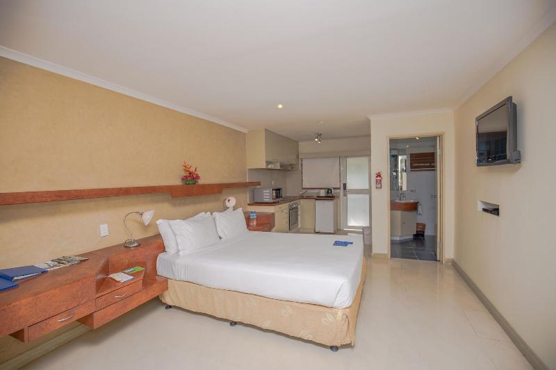 Gateway Hotel image