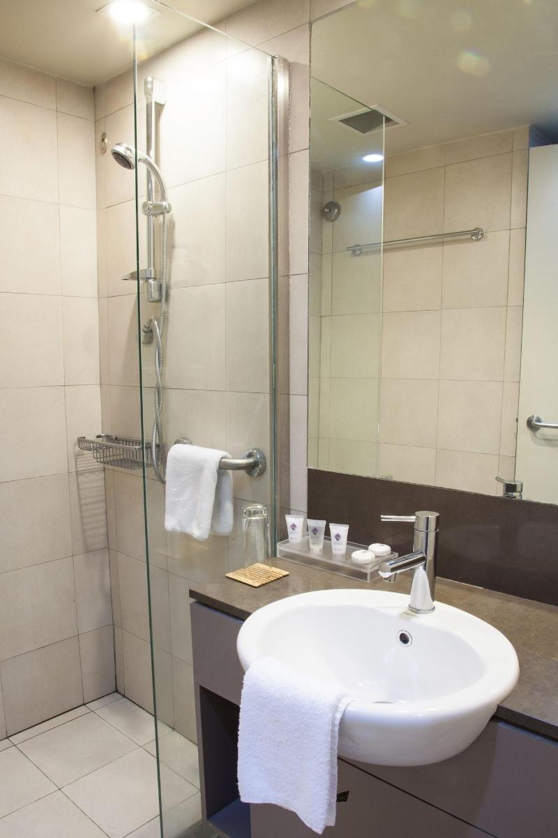 Gateway Hotel image