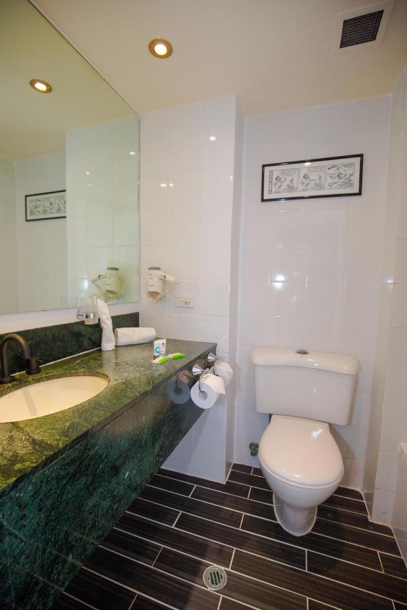 Gateway Hotel image