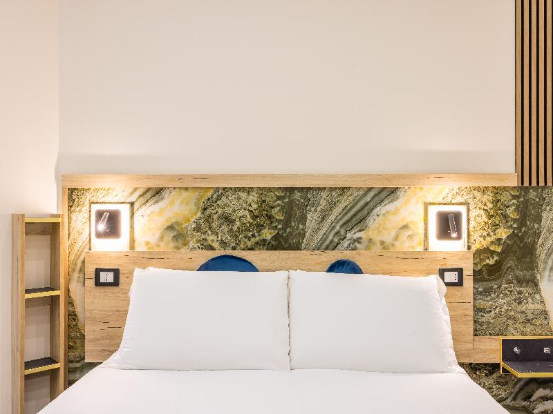 Partenope Rooms image