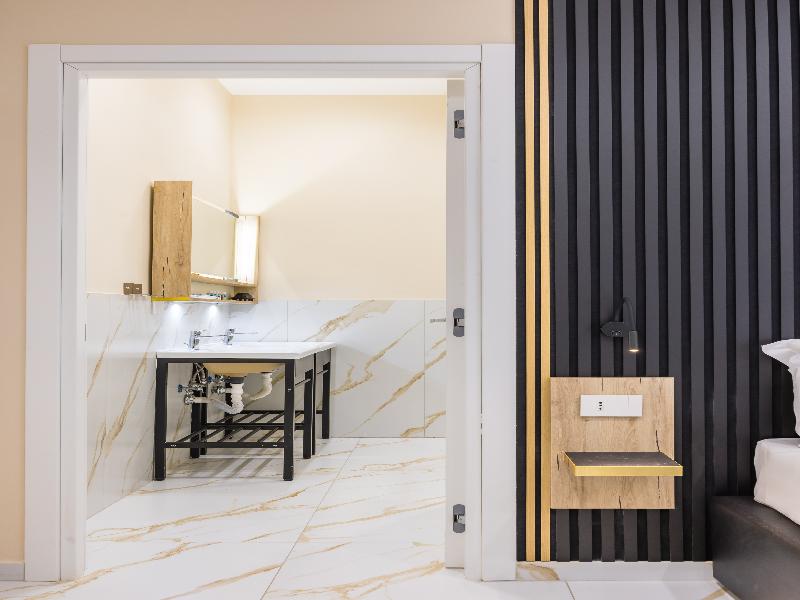 Partenope Rooms image
