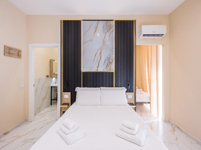 Partenope Rooms image