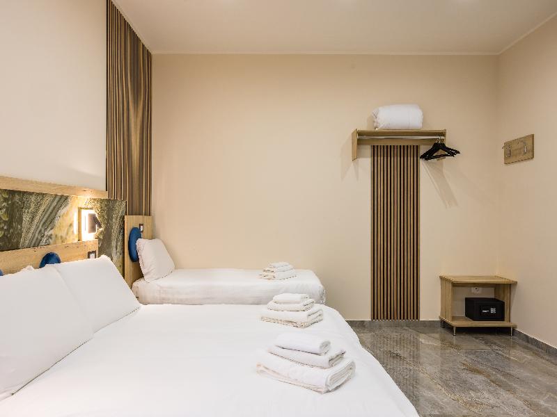 Partenope Rooms image