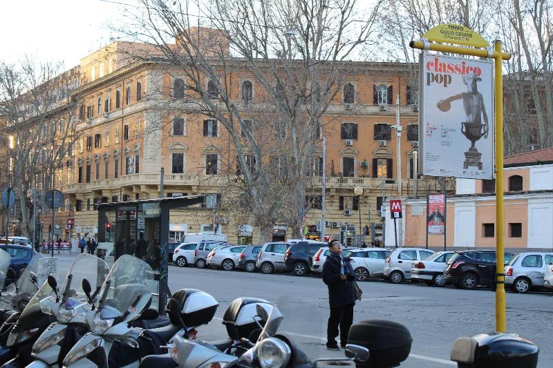 Casa Claudia Giulio Cesare image