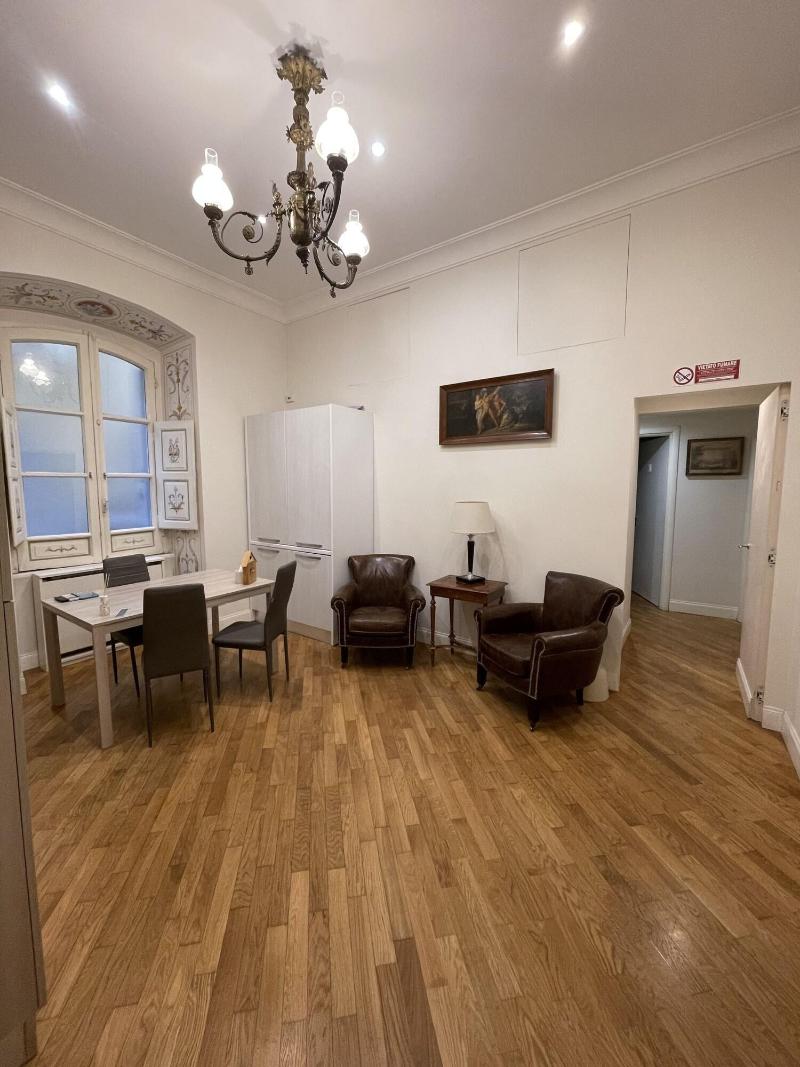 Casa Claudia Giulio Cesare image