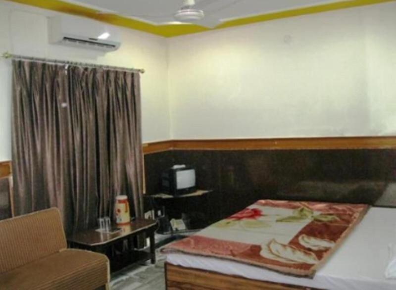 Hotel Ajay International image