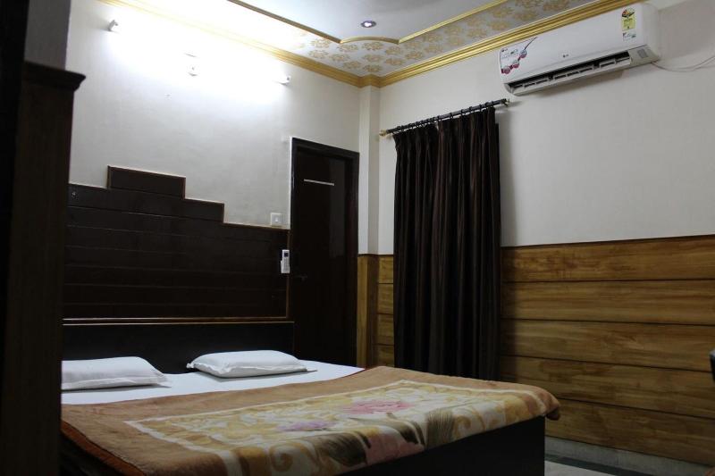 Hotel Ajay International image