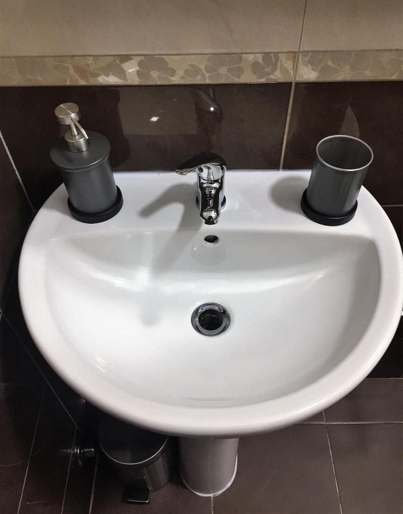 Bakirooms image