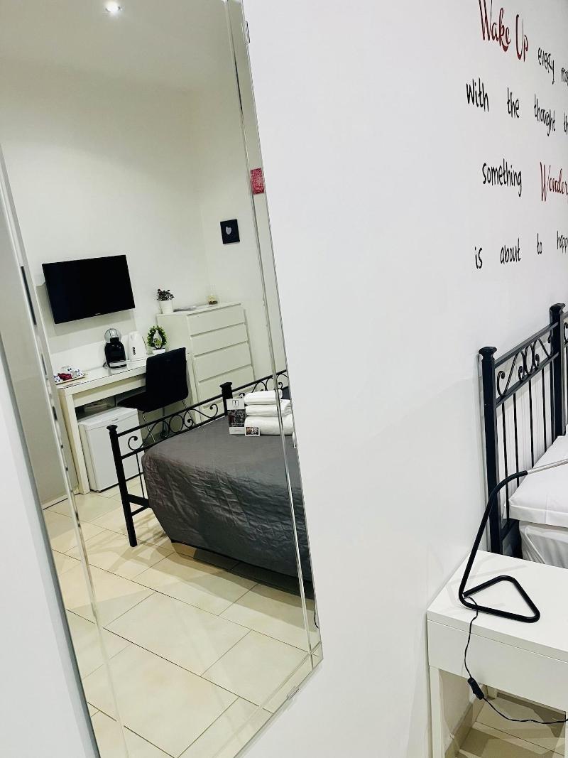 Imera Rooms image