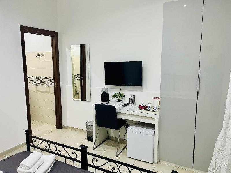 Imera Rooms image