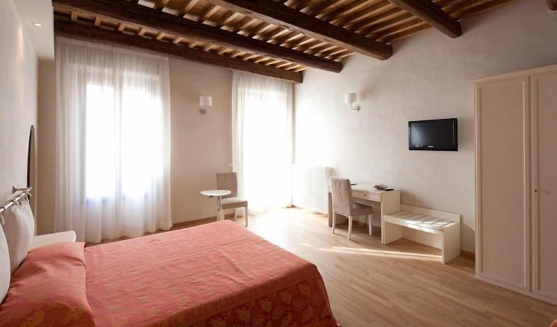 Honey Rooms image