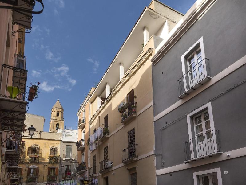 Cagliari Marina Guesthouse & Lounge image