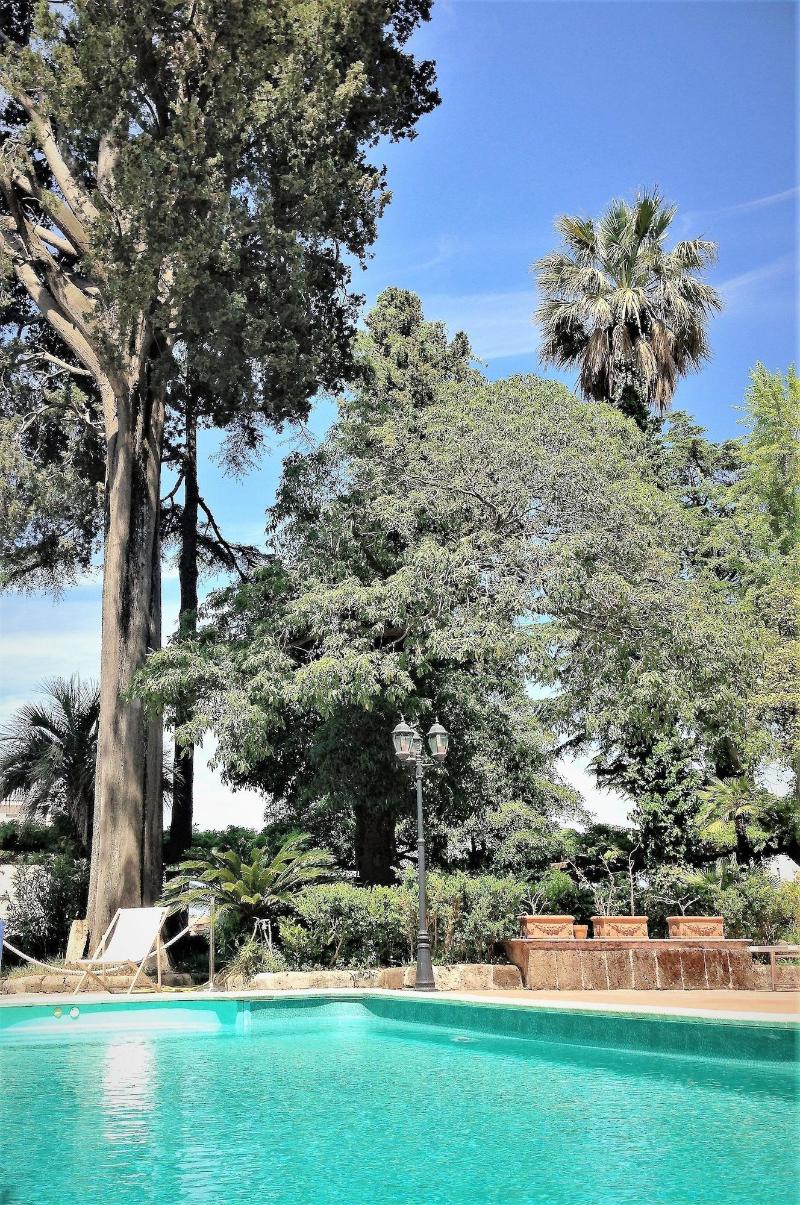 Relais La Rupe image