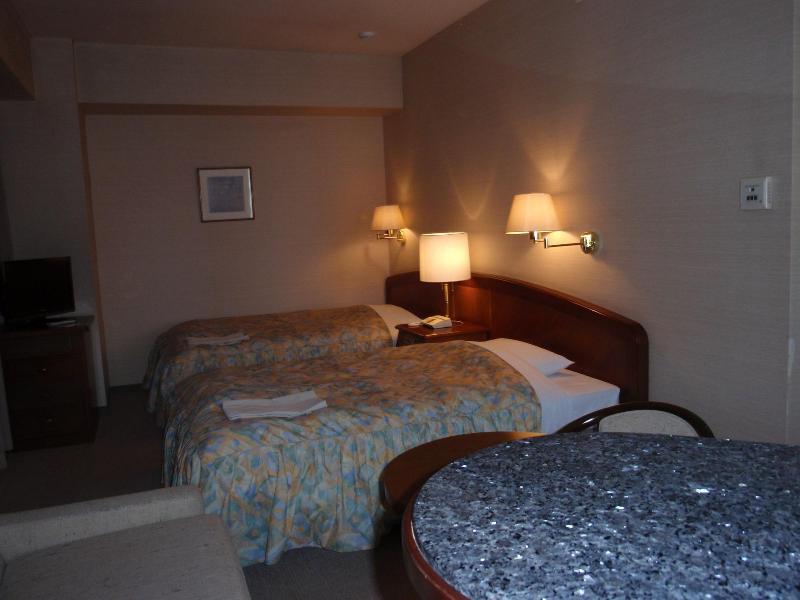 Hotel Crown Hills Okaya image