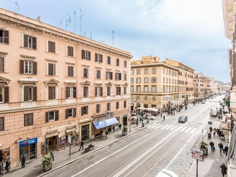 Vatican Luxury Suites image