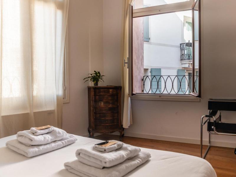 Ca' Garibaldi Rooms image