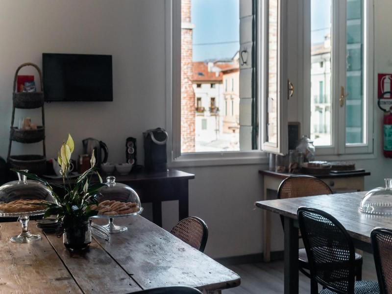 Ca' Garibaldi Rooms image